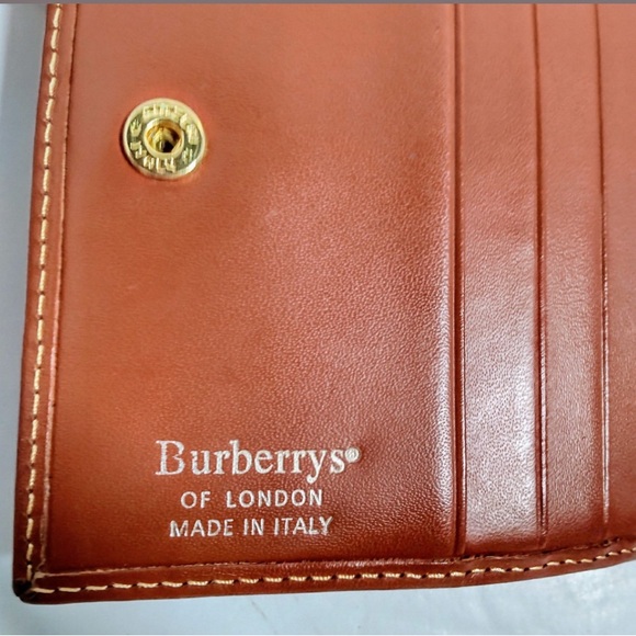 Burberry Kisslock Compact wallet - Picture 2 of 9